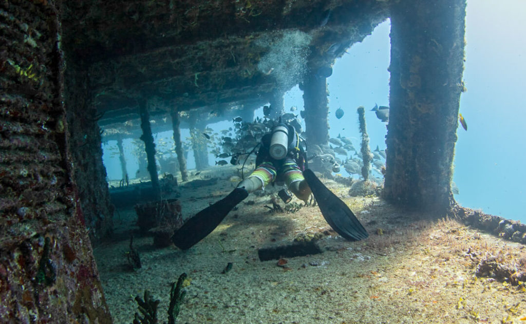 Wreck diving C58 near Cancun